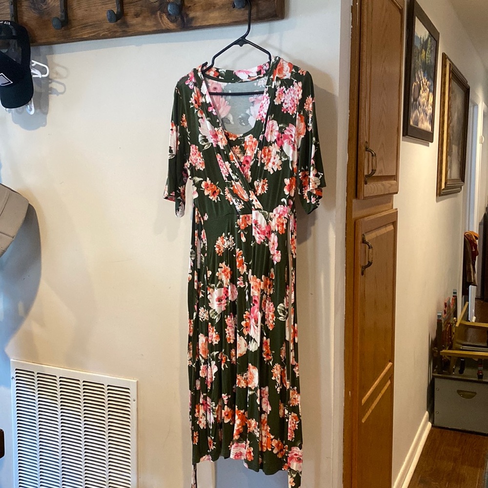 Latched Mama nursing access dress